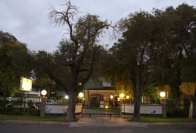 بنسيون 17 On Bird Guest House