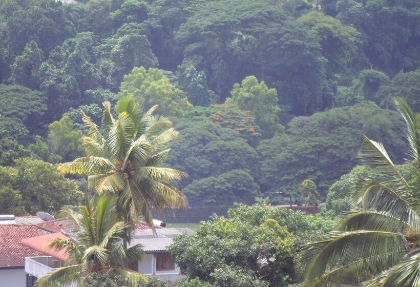 Pensiune King Of Kandy