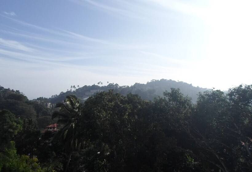 Pensiune King Of Kandy