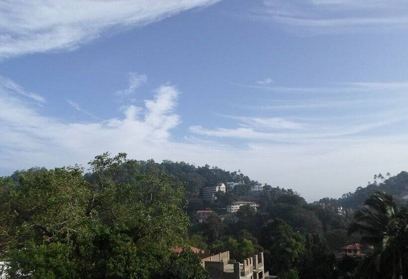 Pensiune King Of Kandy