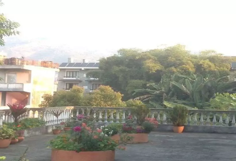 پانسیون Sacred Valley Inn