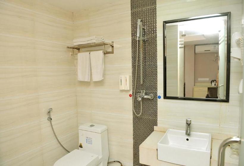 Yimi Hotel Chen Ancestral Temple Branch