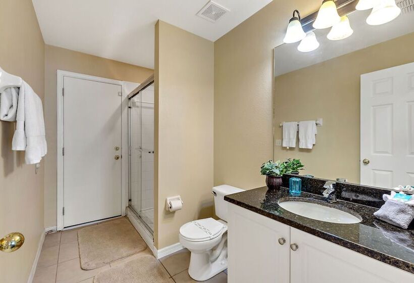 5 Bed Large Pool And Games Room #801