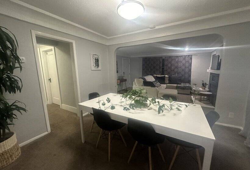 ベッドアンドブレックファースト Tacoma Homestay