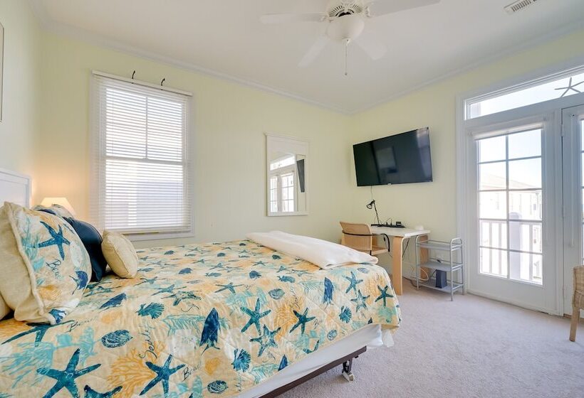 Breezy Kure Beach Home   Walk To Pier & Ocean!