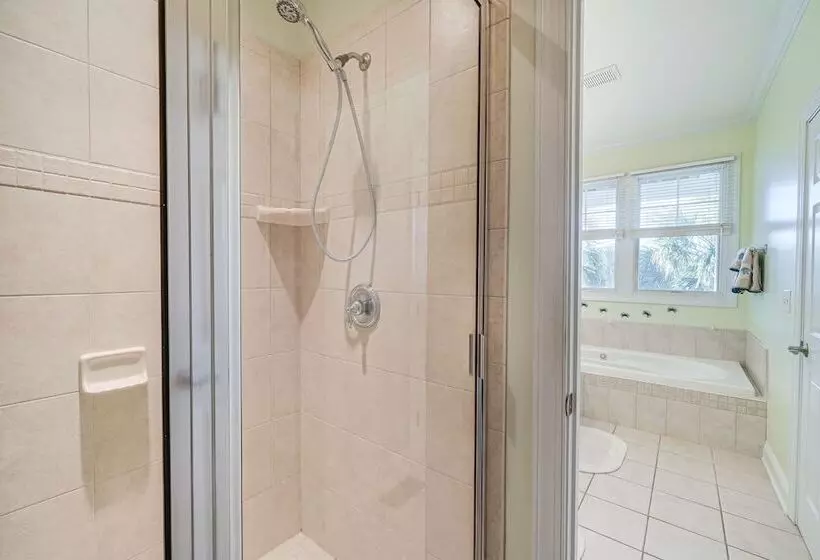 Breezy Kure Beach Home   Walk To Pier & Ocean!