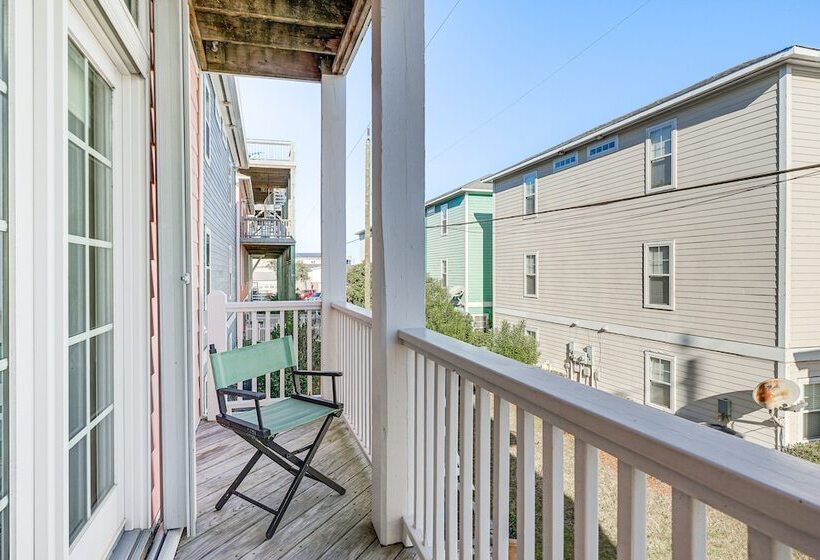 Breezy Kure Beach Home   Walk To Pier & Ocean!
