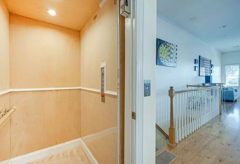 Breezy Kure Beach Home   Walk To Pier & Ocean!