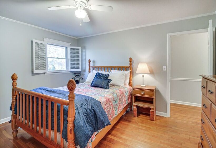 Bright Cartersville Home W/ Fire Pit & Sunroom!