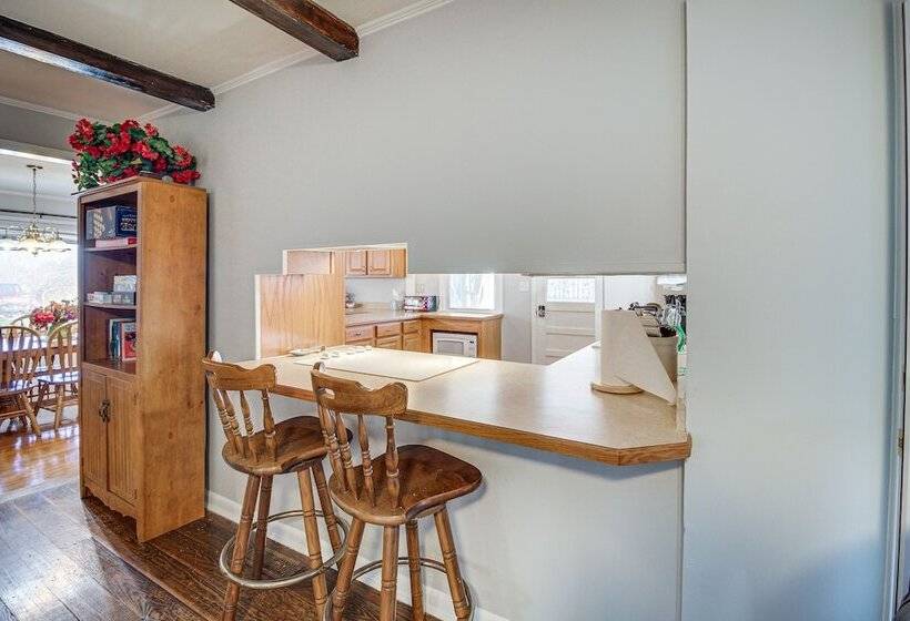 Bright Cartersville Home W/ Fire Pit & Sunroom!