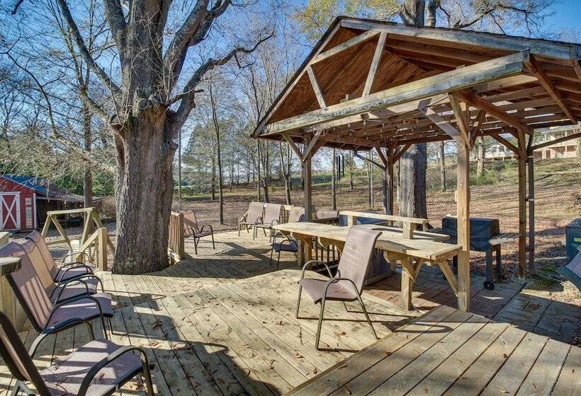 Bright Cartersville Home W/ Fire Pit & Sunroom!