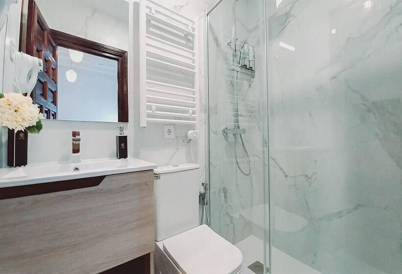 Casón De Los López Apartments