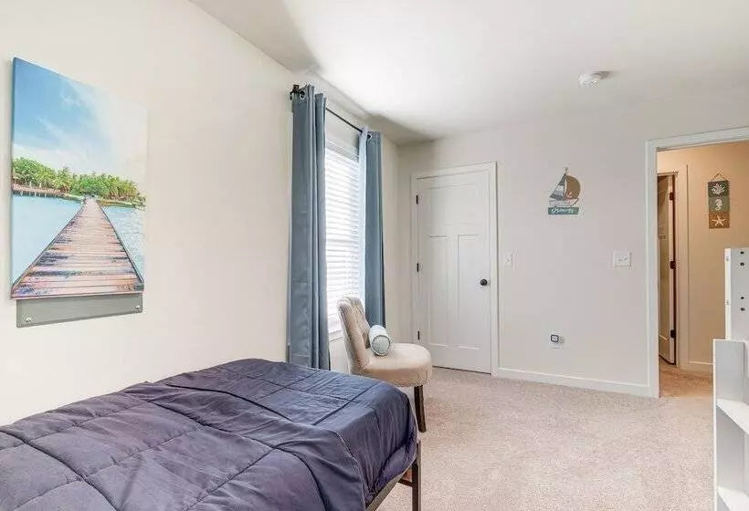 Coastal Virginia Home W/ Private Beach Access!