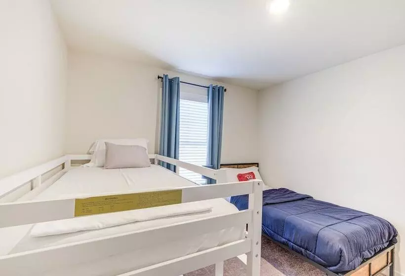 Coastal Virginia Home W/ Private Beach Access!