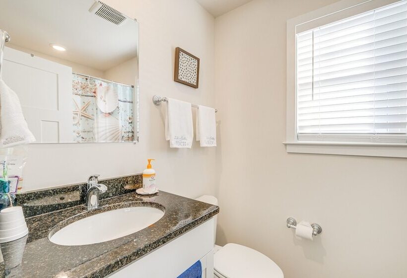 Coastal Virginia Home W/ Private Beach Access!