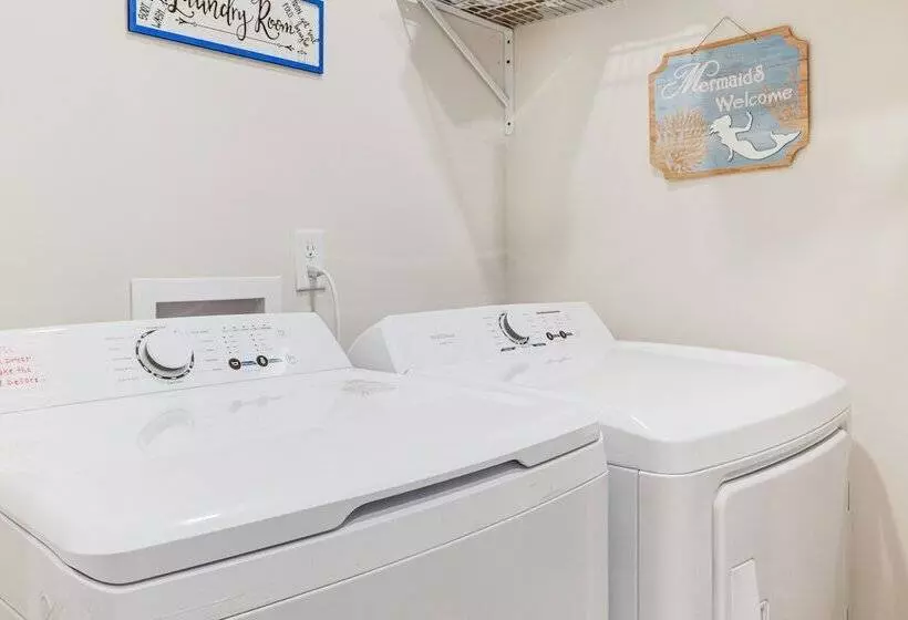 Coastal Virginia Home W/ Private Beach Access!