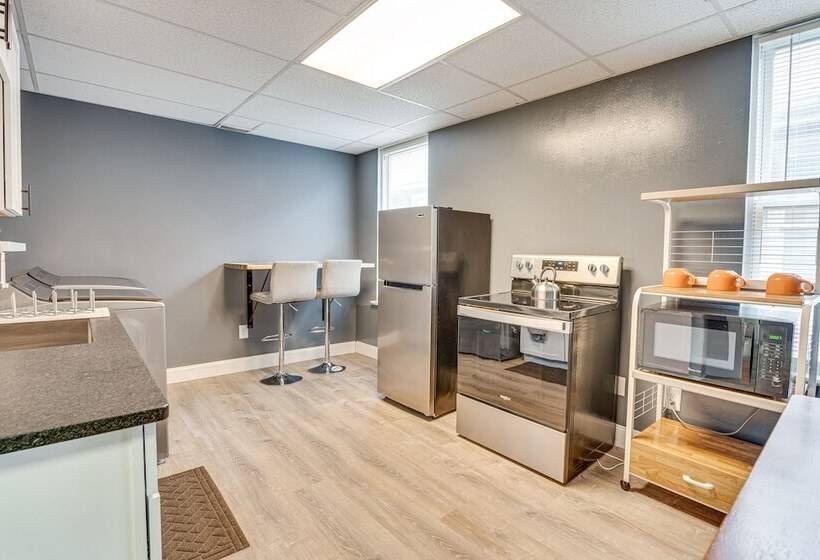 Columbus Apartment ~ 2 Mi To Ohio State University