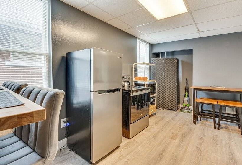 Columbus Apartment ~ 2 Mi To Ohio State University