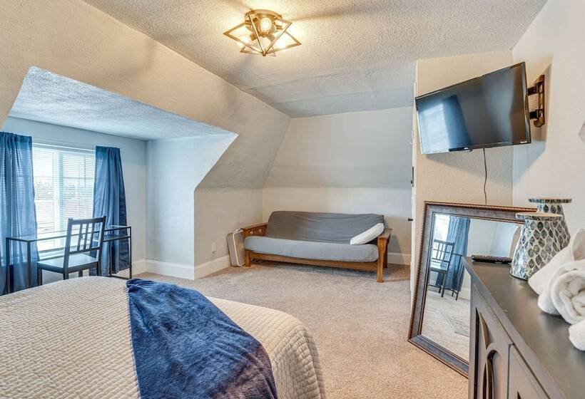 Columbus Apartment ~ 2 Mi To Ohio State University