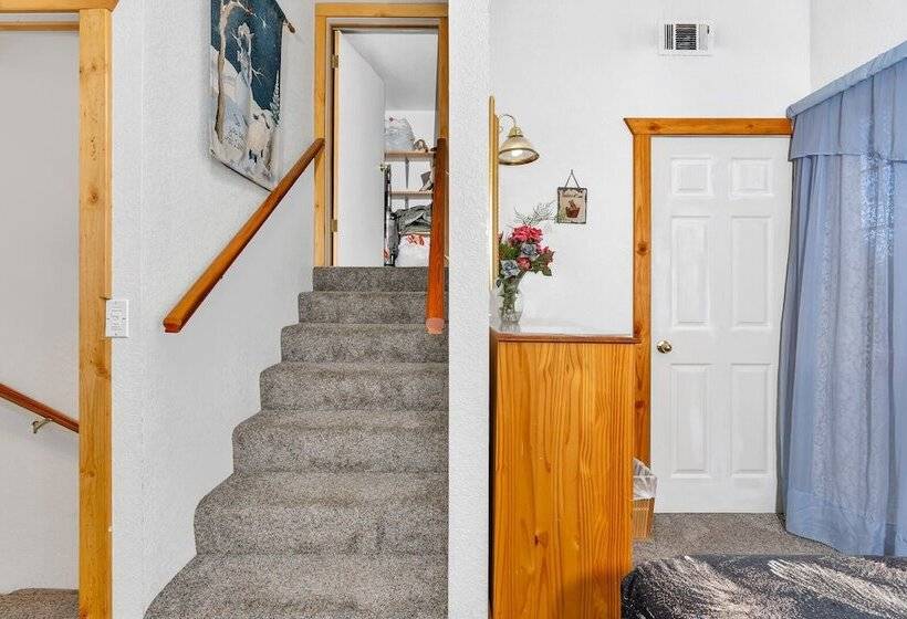 Cozy Bear North Quaint And Warm 2bd In Yosemite!