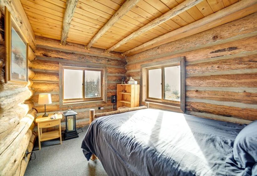 Yellowstone Cabin Getaway Near National Park