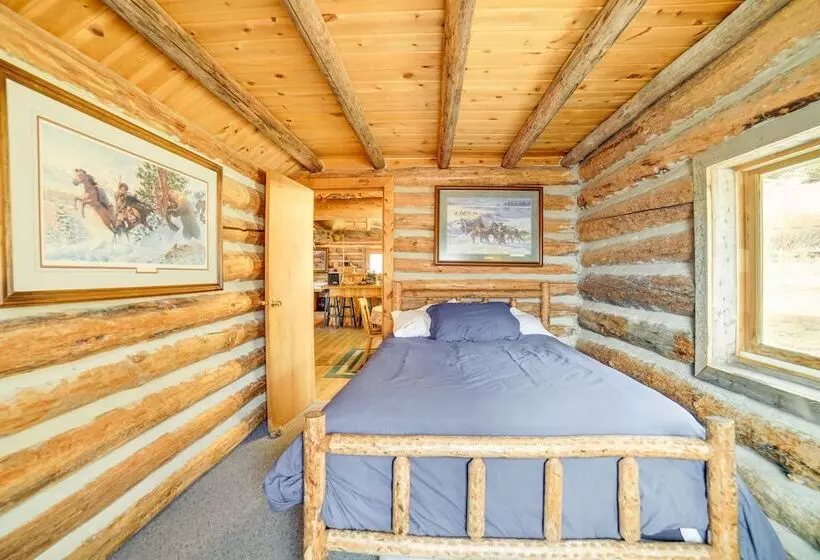 Yellowstone Cabin Getaway Near National Park