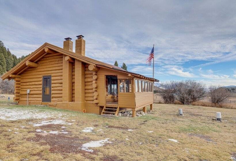 Yellowstone Cabin Getaway Near National Park