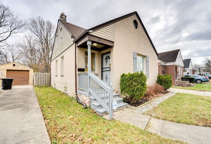 Detroit Vacation Rental: Private Patio & Yard