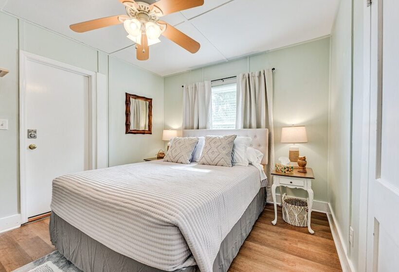 Dtwn St Marys Home Near Waterfront: Pets Welcome!