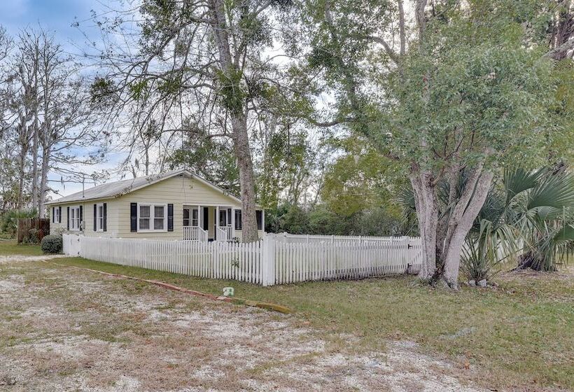 Dtwn St Marys Home Near Waterfront: Pets Welcome!