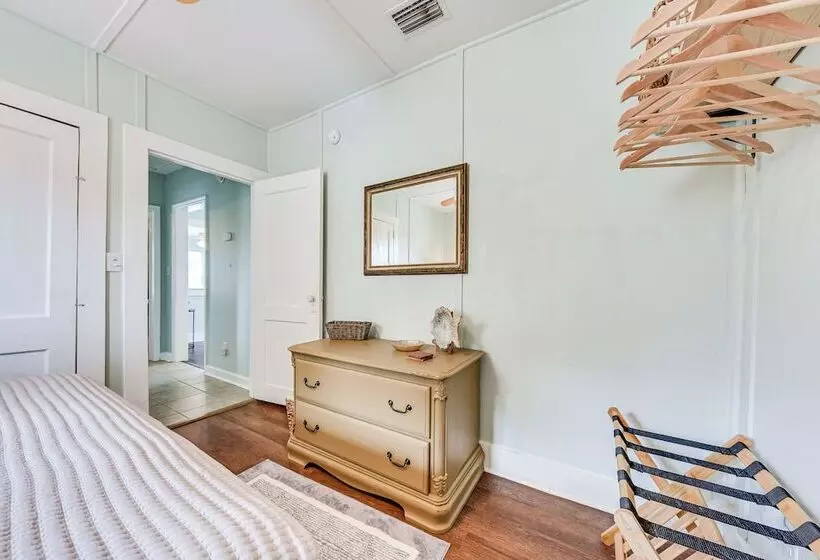 Dtwn St Marys Home Near Waterfront: Pets Welcome!