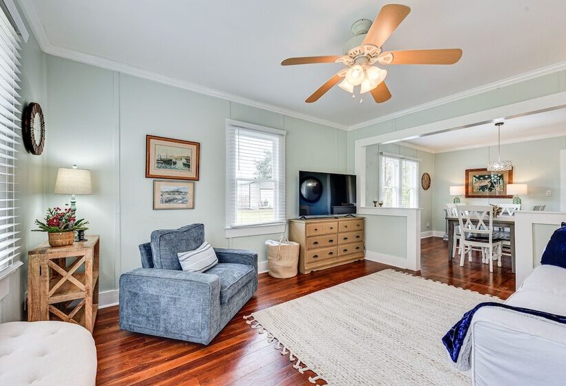 Dtwn St Marys Home Near Waterfront: Pets Welcome!