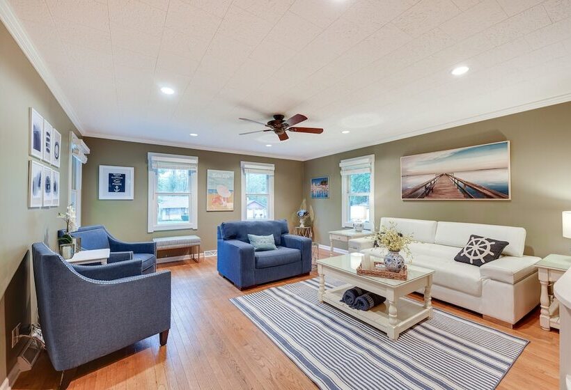 Family Friendly Twin Lakes Home Near Lake Mary!