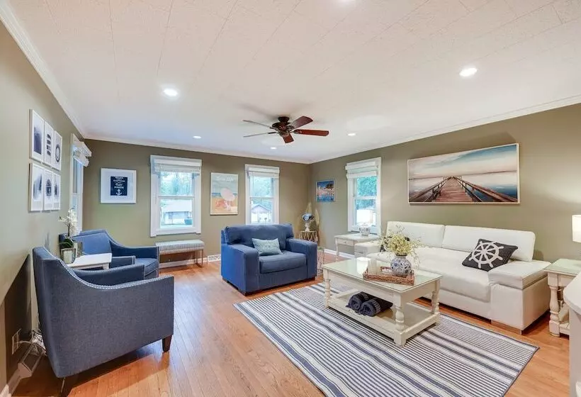 Family Friendly Twin Lakes Home Near Lake Mary!