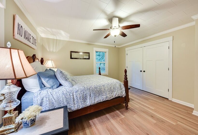 Family Friendly Twin Lakes Home Near Lake Mary!