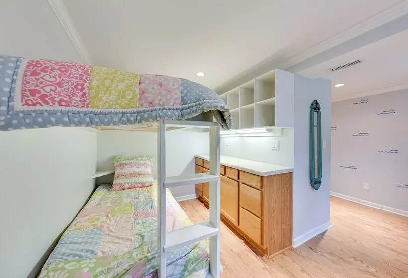 Family Friendly Twin Lakes Home Near Lake Mary!