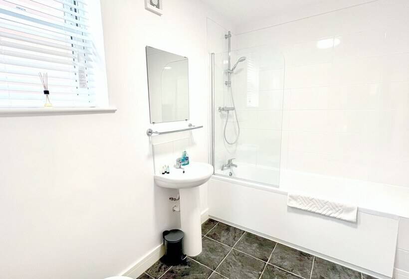 Friars House, Stafford By Bell Apartments