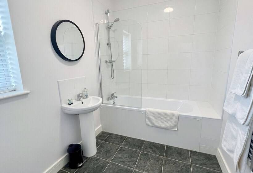 Friars House, Stafford By Bell Apartments