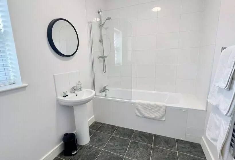 Friars House, Stafford By Bell Apartments