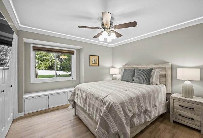 Happy Place By Avantstay Firepit, Ranch Style