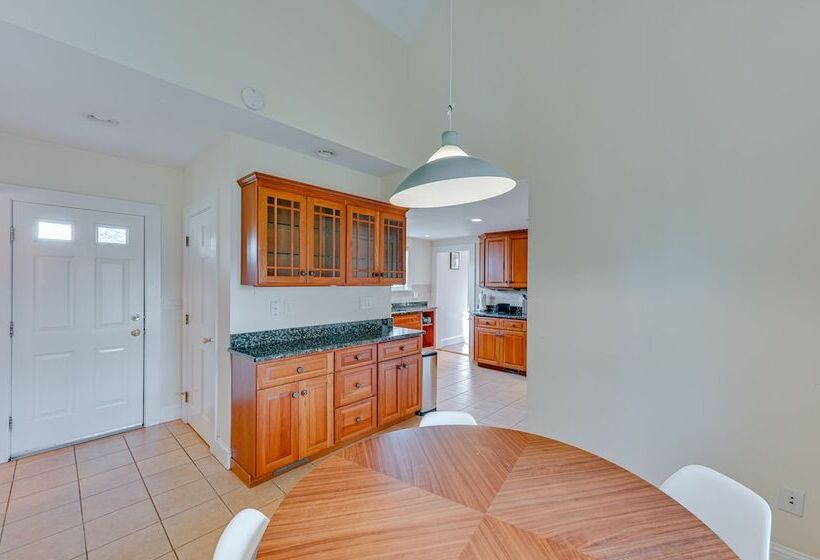 Home W/ Backyard ~ 2 Mi To Downtown Lexington!