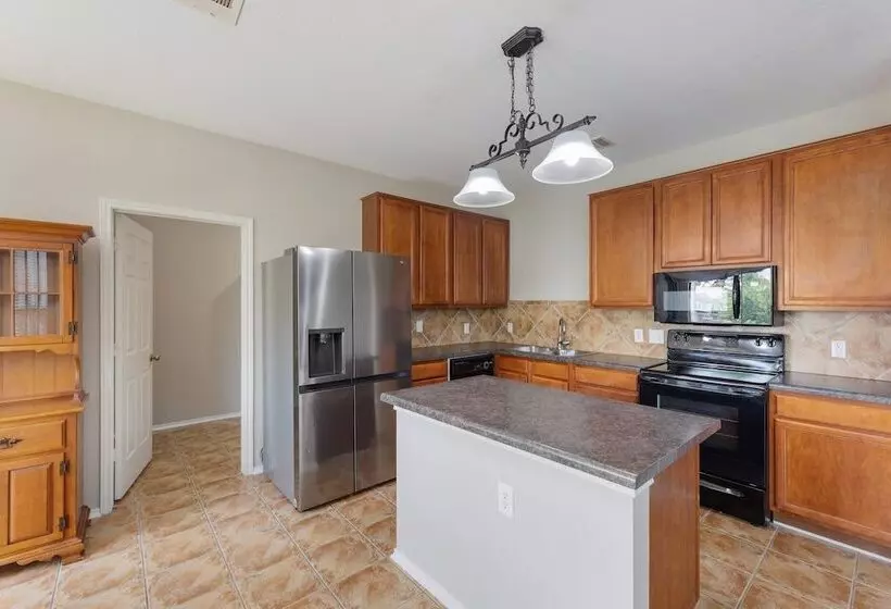 Hotelli Colony Suite   Round Rock