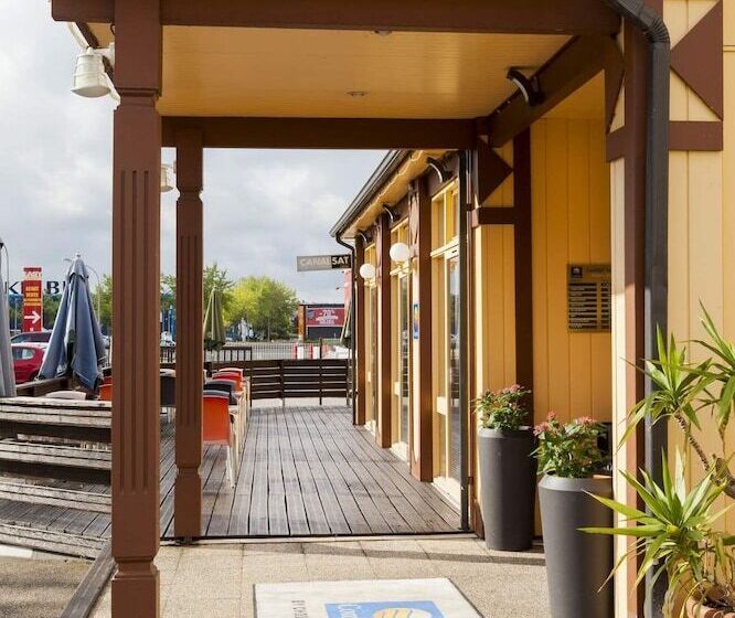 Hotel Fh Confort Hôtel Orleans