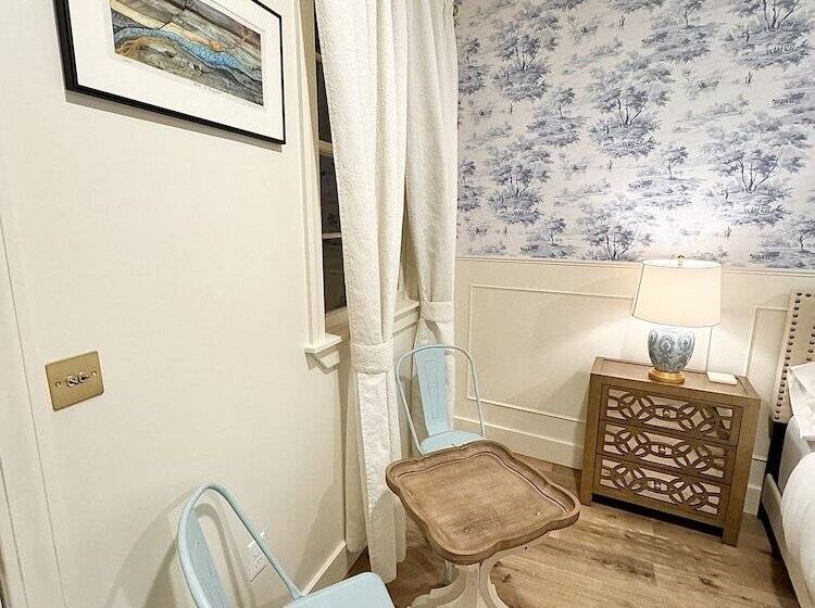 هتل The Rockhound Boutique