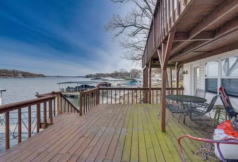 Private Dock: Lake Of The Ozarks Hideaway!