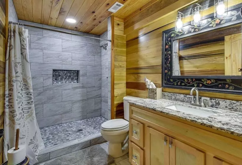 Mountain View Cabin ~ 2 Mi To Downtown Clayton!