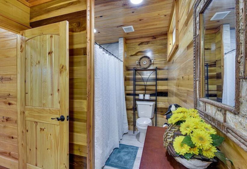 Mountain View Cabin ~ 2 Mi To Downtown Clayton!