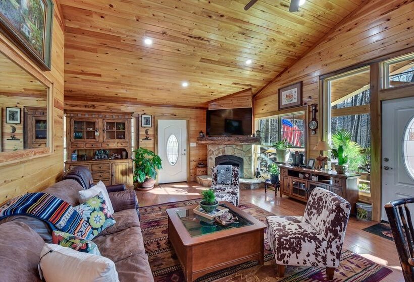 Mountain View Cabin ~ 2 Mi To Downtown Clayton!