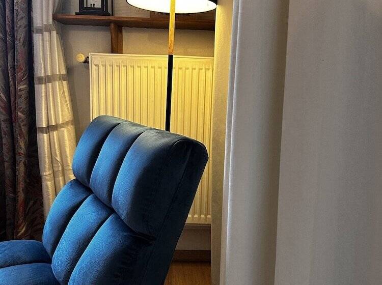 Mrtn Apartments & Suites