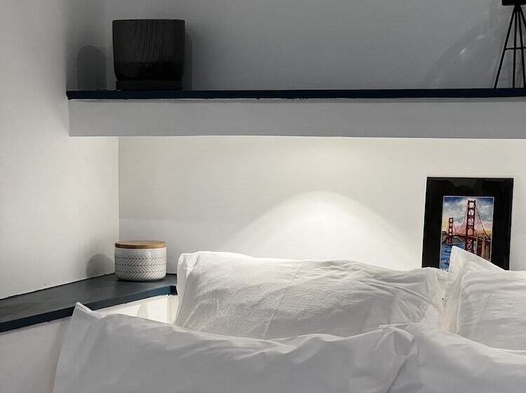 Mrtn Apartments & Suites